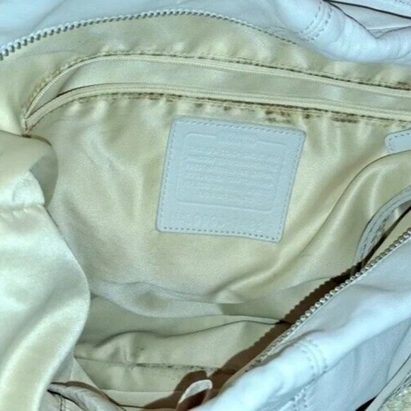 Excellent condition COACH OFF WHITE LEATHER SHOULDER BAG G1060(2010) - Picture 6 of 6